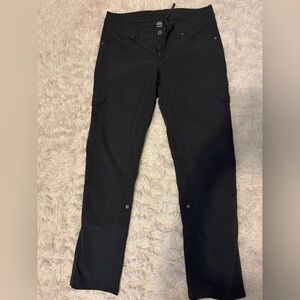 Kuhl Size 6 Short Women's Black Straight Leg Pants